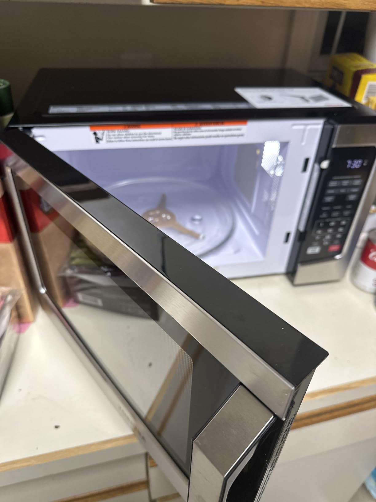 TOSHIBA EM131A5C-BS Countertop Microwave Ovens 1.2 Cu Ft, 12.4 TOSHIBA EM131A5C-BS Countertop Microwave Ovens 1.2 Cu Ft, 12.4