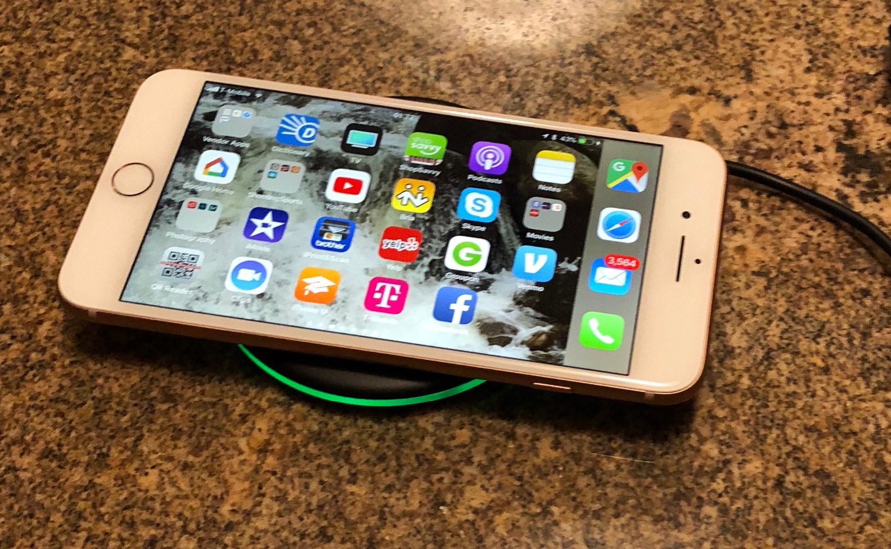 Yootech Wireless Charger,10W Max Wireless Charging Pad Compatible with iPhone 17/17 Pro/17 Pro Max/Air/16/15/14/13/SE 2022/12/11,Samsung Galaxy S25/S24/S23,for AirPods Pro 3(No AC Adapter) Customer Review Yootech Wireless Charger,10W Max Wireless Charging Pad Compatible with iPhone 17/17 Pro/17 Pro Max/Air/16/15/14/13/SE 2022/12/11,Samsung Galaxy S25/S24/S23,for AirPods Pro 3(No AC Adapter) - Customer Photo 2