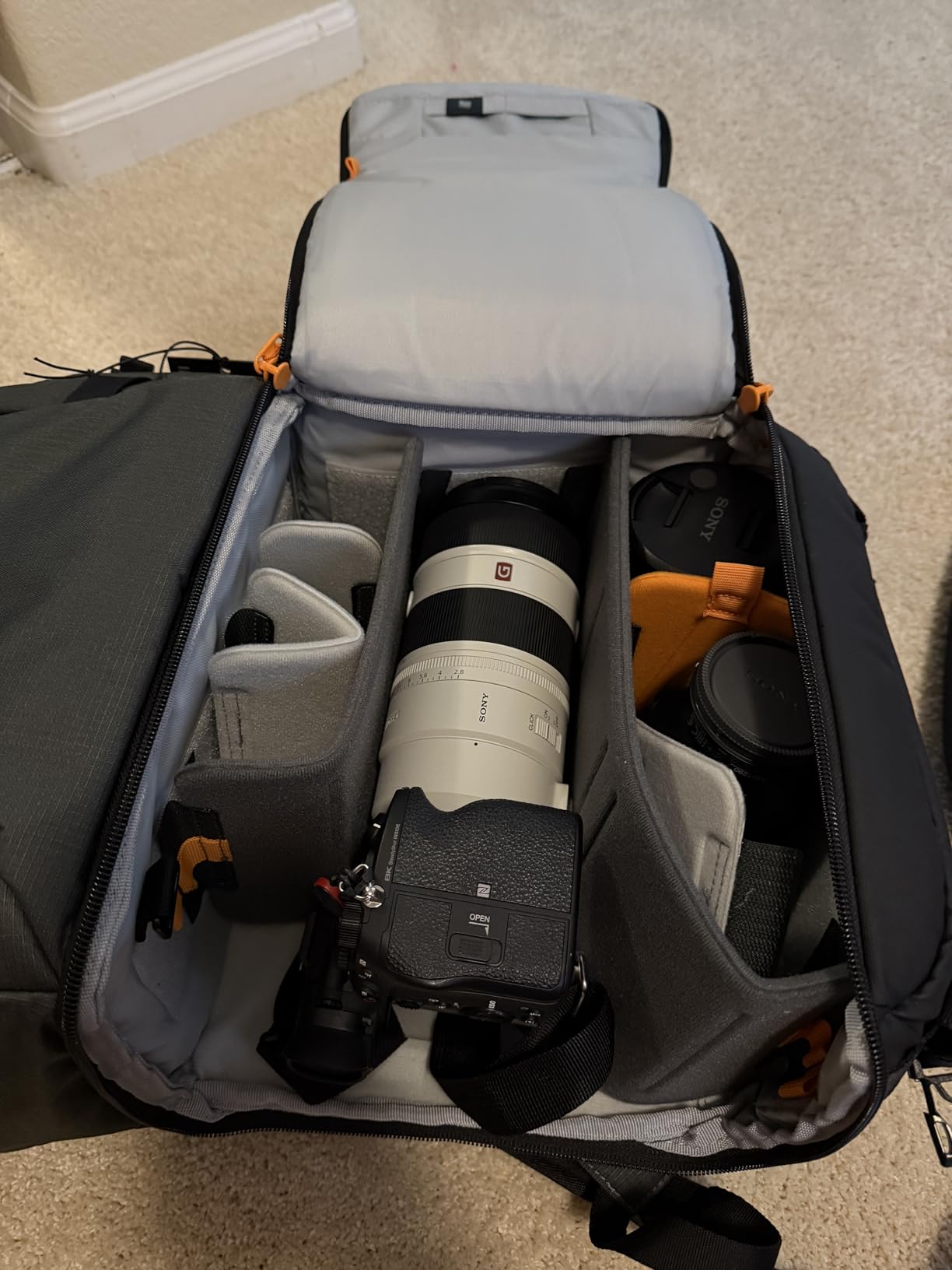 Lowepro Fastpack BP250AW III Backpack Customer Review Lowepro Fastpack BP250AW III Backpack - Customer Photo 2