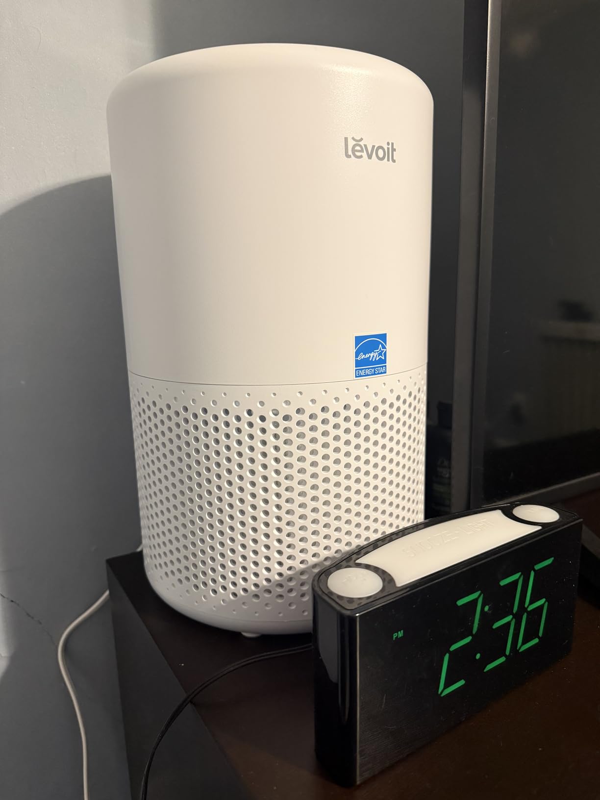 LEVOIT Air Purifier for Home Bedroom Dorm Room, Smart & Voice Control, AHAM Verifide, 3-in-1 Filter With HEPA Sleep Mode, for Pollen, Pollutants, Smoke, Dander, Dust, Core 200S-P, White Customer Review LEVOIT Air Purifier for Home Bedroom Dorm Room, Smart & Voice Control, AHAM Verifide, 3-in-1 Filter With HEPA Sleep Mode, for Pollen, Pollutants, Smoke, Dander, Dust, Core 200S-P, White - Customer Photo 1