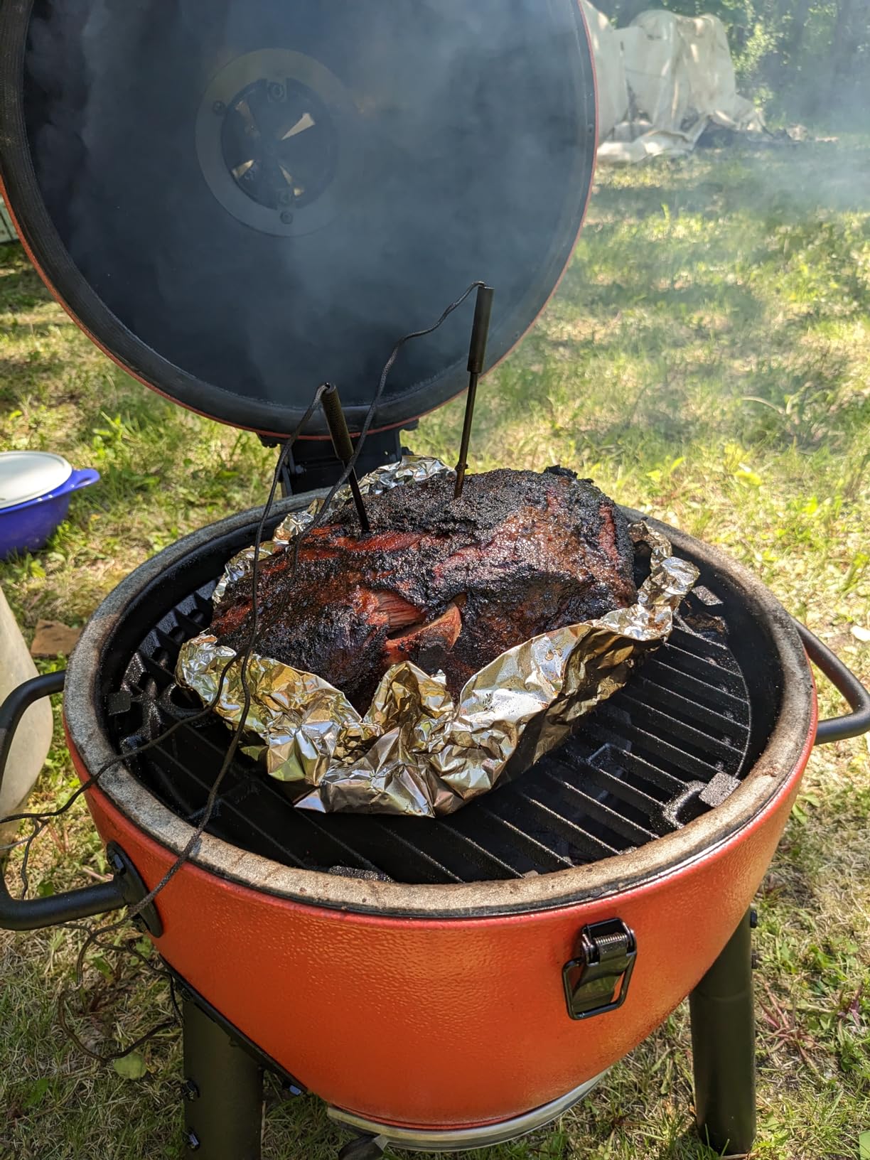 Char-Griller AKORN Jr. Portable Kamado Charcoal Grill and Smoker with Cast Iron Grates and Locking Lid with 155 Cooking Square Inches in Ash, Model E86714 - Customer Photo 3