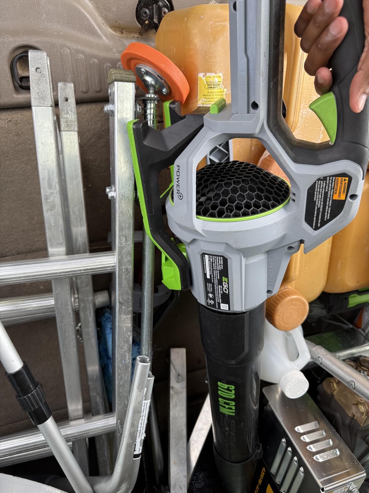 EGO POWER+ Leaf Blower, Cordless Electric 615 CFM, Includes 56V 2.5Ah Battery and Charger - LB6151 Customer Review EGO POWER+ Leaf Blower, Cordless Electric 615 CFM, Includes 56V 2.5Ah Battery and Charger - LB6151 - Customer Photo 2