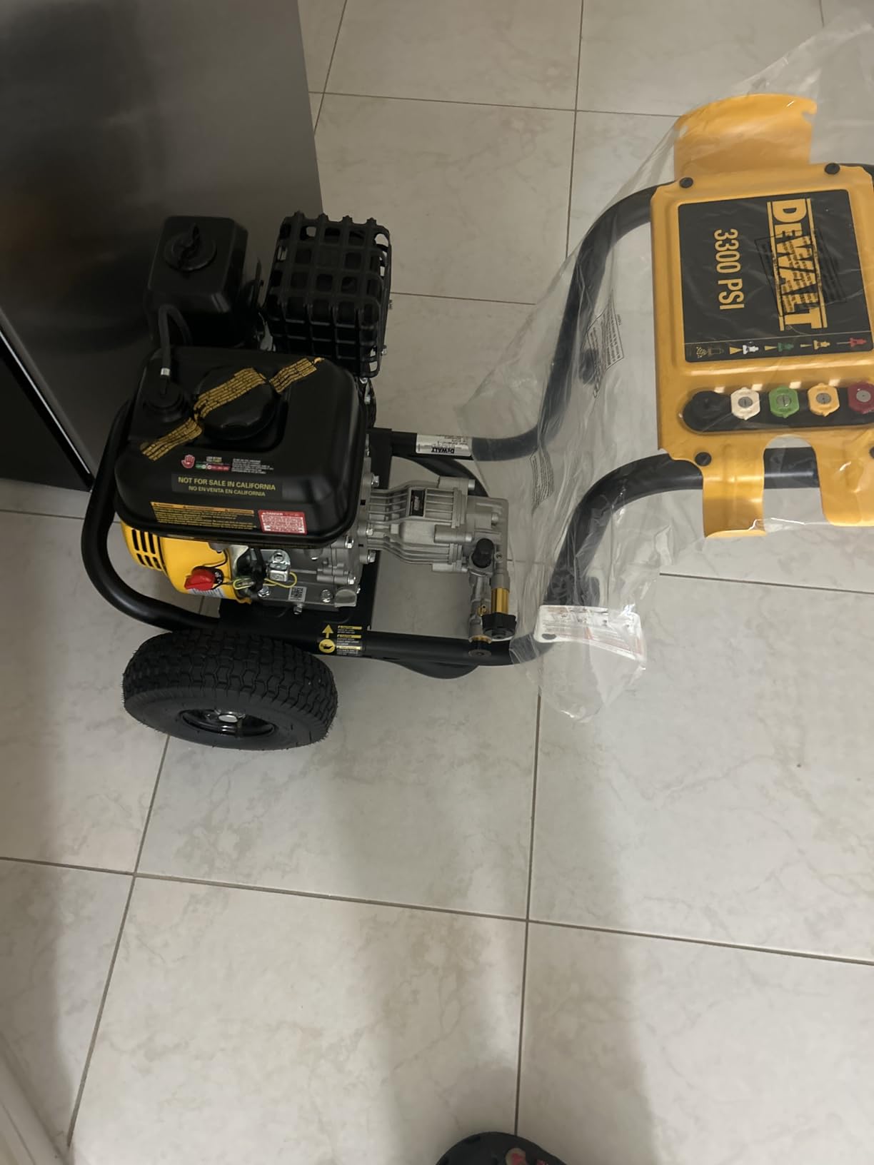 DeWalt 3300 PSI Gas Pressure Washer, 5 Nozzles, Spray Gun, Wand, 25-ft. Hose, DXPW3300-S, 49-State Customer Review DeWalt 3300 PSI Gas Pressure Washer, 5 Nozzles, Spray Gun, Wand, 25-ft. Hose, DXPW3300-S, 49-State - Customer Photo 2