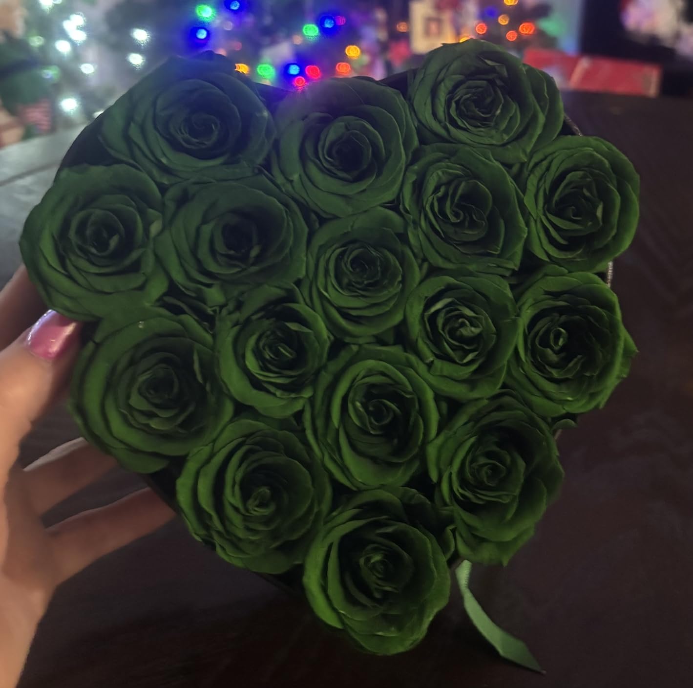 GLAMOUR BOUTIQUE 16 Flower Forever Heart Shape Box, Eternal Preserved Roses Gift for Her, Lasting Flowers, Romantic Floral Keepsake for Birthday, Anniversary or Valentine's Day, Red (Color-Treated) - Customer Photo 2