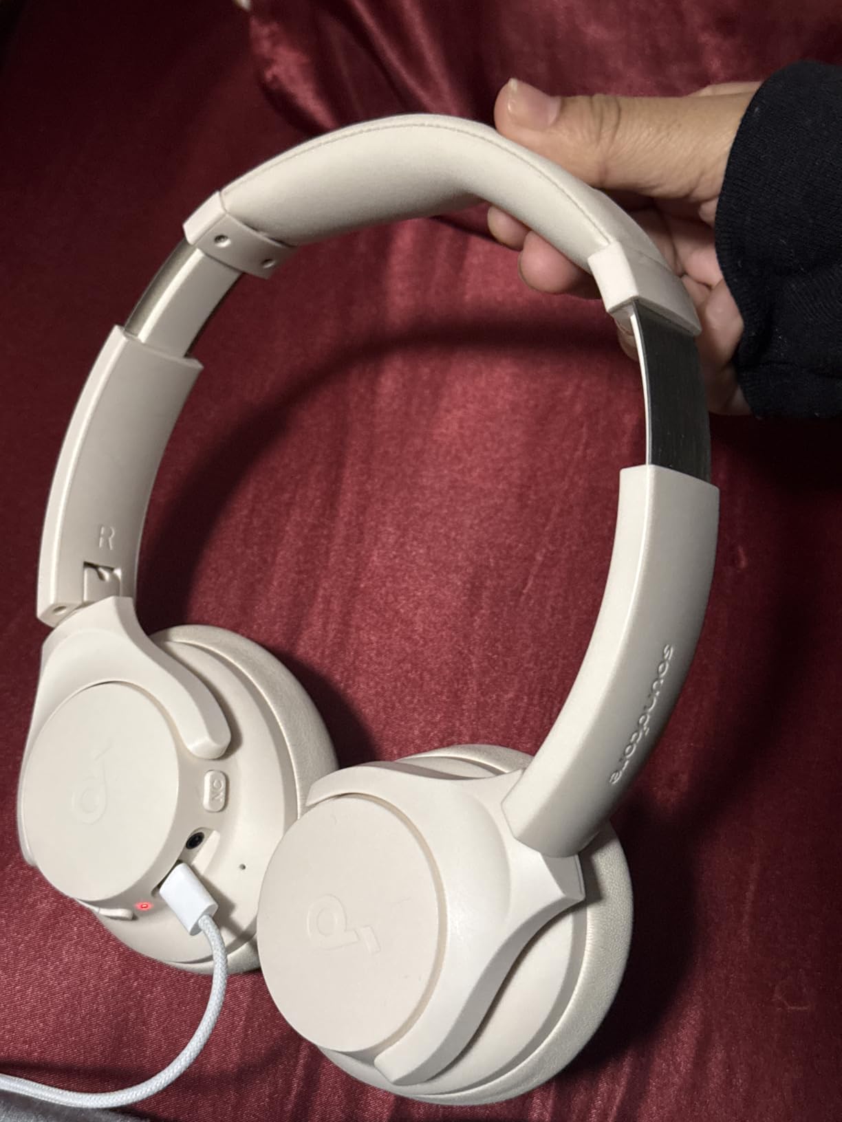 Soundcore by Anker Q20i Hybrid Active Noise Cancelling Headphones, Wireless Over-Ear Bluetooth, 40H Long ANC Playtime, Hi-Res Audio, Big Bass, Customize via an App, Transparency Mode - Customer Photo 1