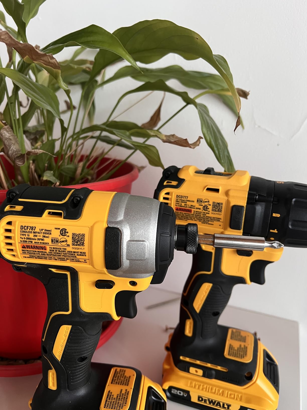 DEWALT 20V MAX Cordless Drill and Impact Driver, Power Drill Brushless 2-Tool Power Tool Combo Kit, Includes 2 Batteries, Charger and Bag (DCK277D2) Customer Review DEWALT 20V MAX Cordless Drill and Impact Driver, Power Drill Brushless 2-Tool Power Tool Combo Kit, Includes 2 Batteries, Charger and Bag (DCK277D2) - Customer Photo 1