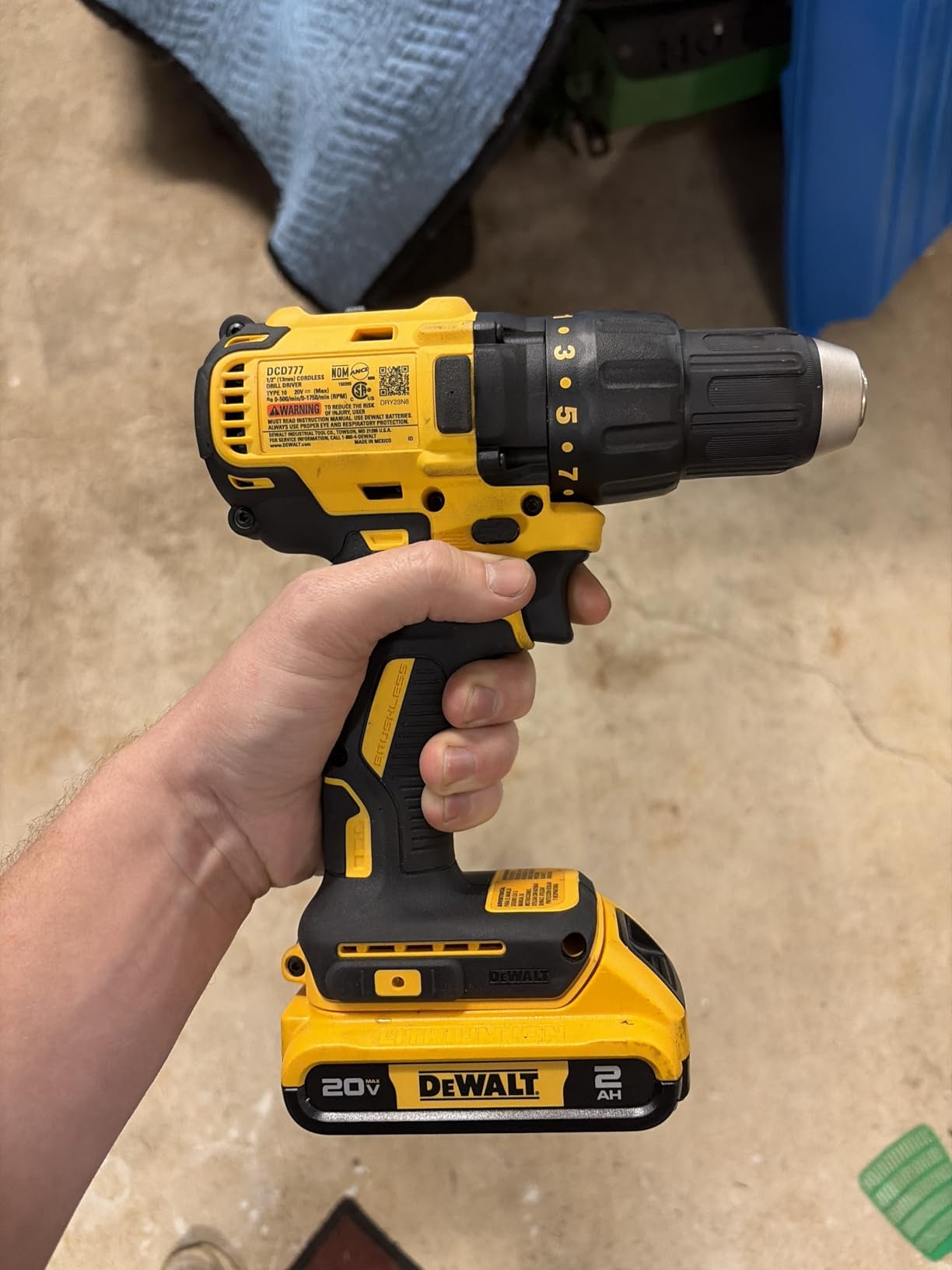 DEWALT 20V MAX Cordless Drill Driver Set, Electric Drill, Brushless 1/2 In 2 Speed, 2.0 Ah Battery and Charger Included, LED Light (DCD777D1) Customer Review DEWALT 20V MAX Cordless Drill Driver Set, Electric Drill, Brushless 1/2 In 2 Speed, 2.0 Ah Battery and Charger Included, LED Light (DCD777D1) - Customer Photo 1