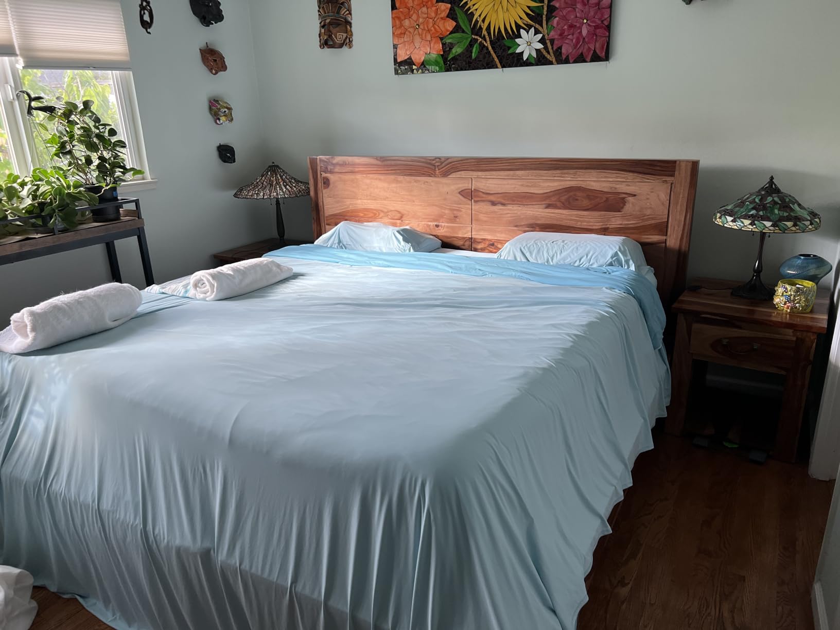 REST® Evercool®+ Starter Sheet Set, Queen, Light Gray, Breathable Bed Sheets for Hot Sleeper and Night Sweats, with Pillowcases, Ionic+ Self-Cleaning Silver Yarn for Sensitive Skin, 3PCS No Flat Sheet Customer Review REST® Evercool®+ Starter Sheet Set, Queen, Light Gray, Breathable Bed Sheets for Hot Sleeper and Night Sweats, with Pillowcases, Ionic+ Self-Cleaning Silver Yarn for Sensitive Skin, 3PCS No Flat Sheet - Customer Photo 2