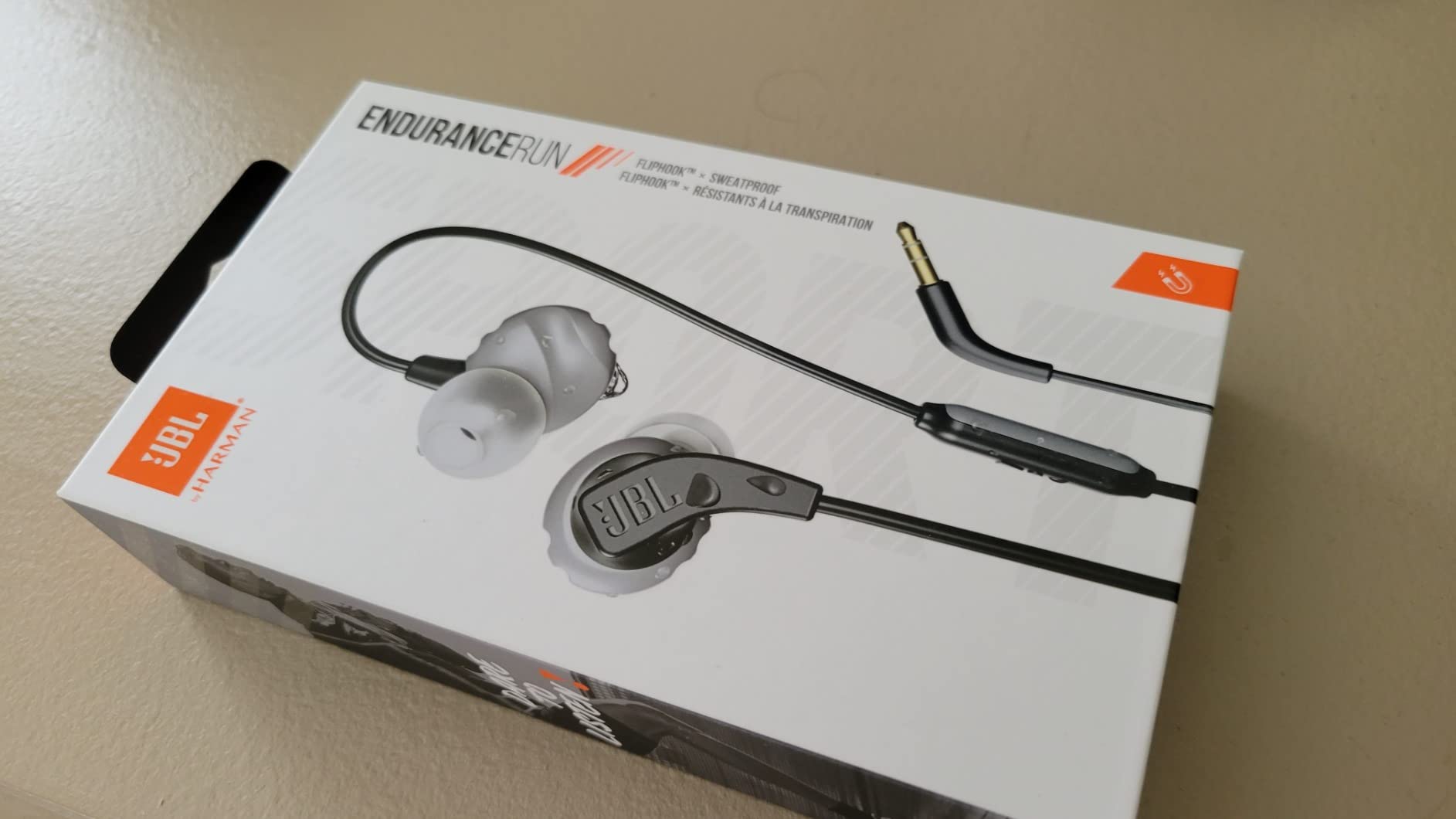 JBL Endurance Run 2 Wired - Waterproof Wired Sports in-Ear Headphones - Customer Photo 3
