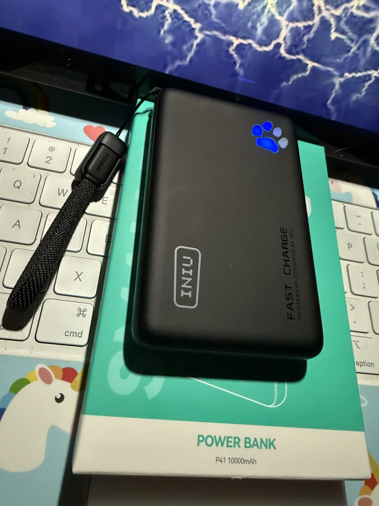 INIU Portable Charger, Ultra Slim 45W Fast Charging with Attached USB C Cable, Flight-Safe 10000mAh PD Power Bank Battery Pack, Travel Essential Phone Powerbank for iPhone 17 16 Samsung S25 Google etc Customer Review INIU Portable Charger, Ultra Slim 45W Fast Charging with Attached USB C Cable, Flight-Safe 10000mAh PD Power Bank Battery Pack, Travel Essential Phone Powerbank for iPhone 17 16 Samsung S25 Google etc - Customer Photo 1