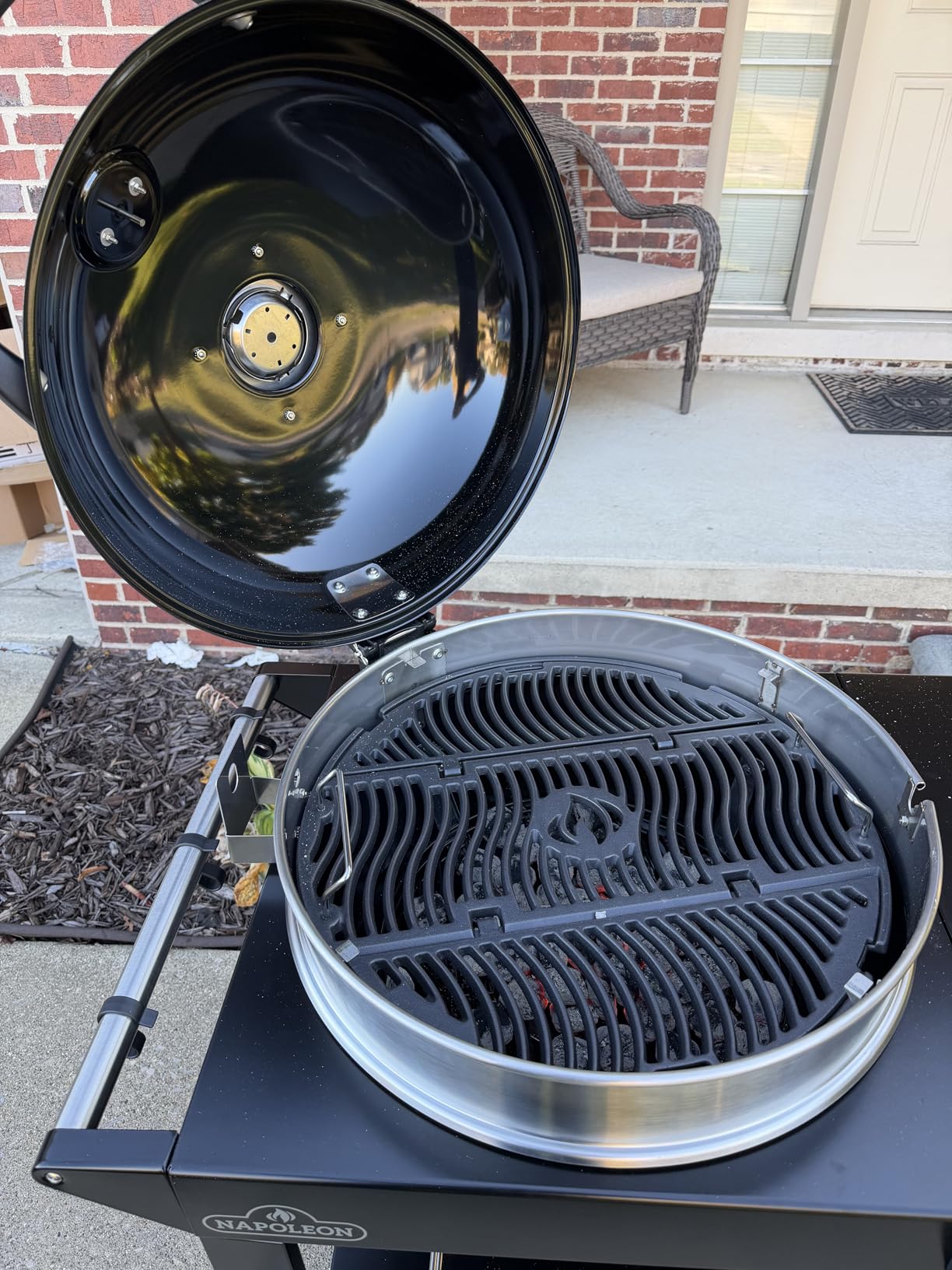 Napoleon PRO22 Charcoal Kettle Grill with Folding Cart, Black, Porcelain-Enameled Lid and Bowl, Chrome-Plated Cooking Grid - Customer Photo 1