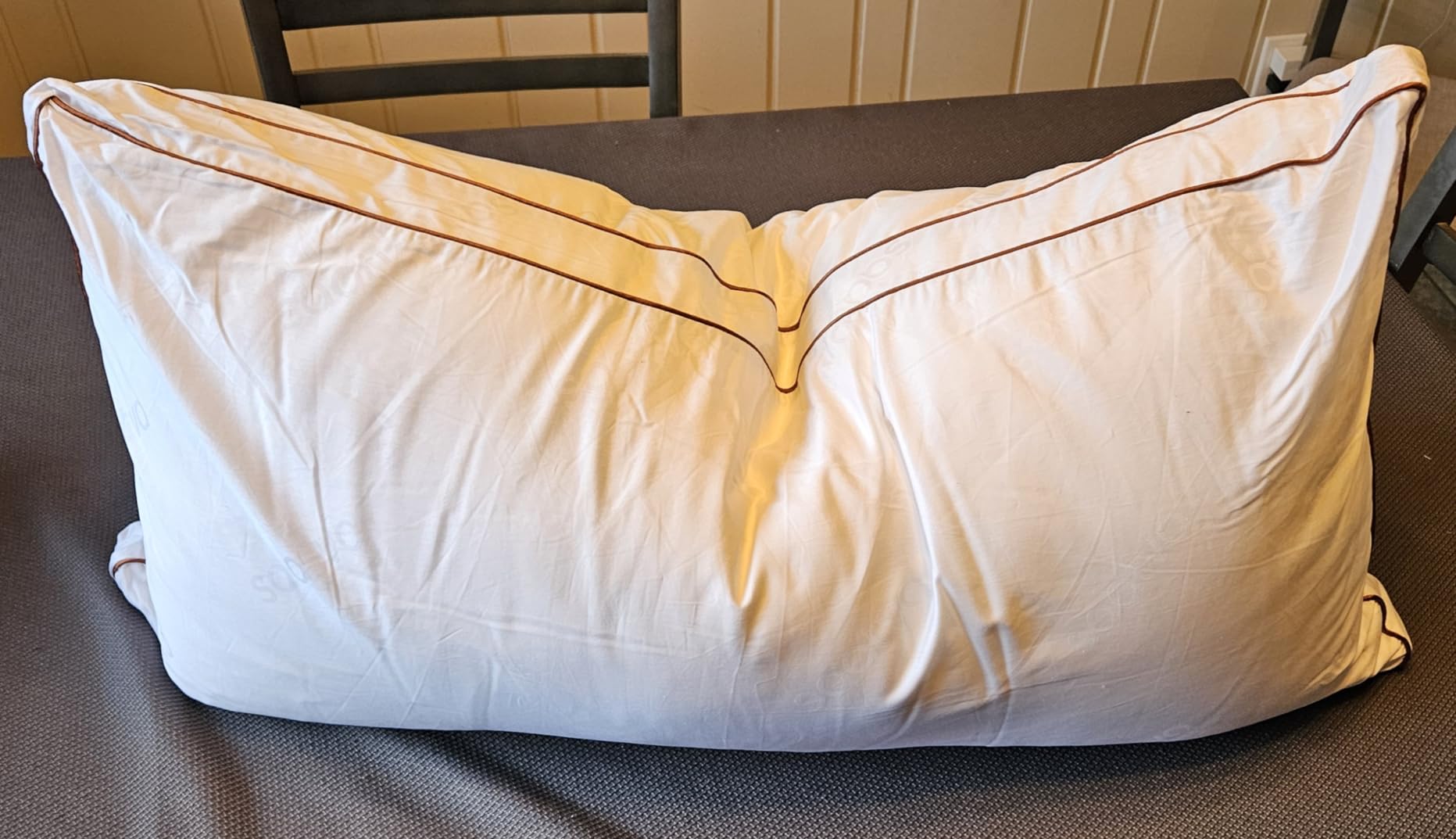 Saatva Latex Pillow - Standard Loft (4 Saatva Latex Pillow - Standard Loft (4