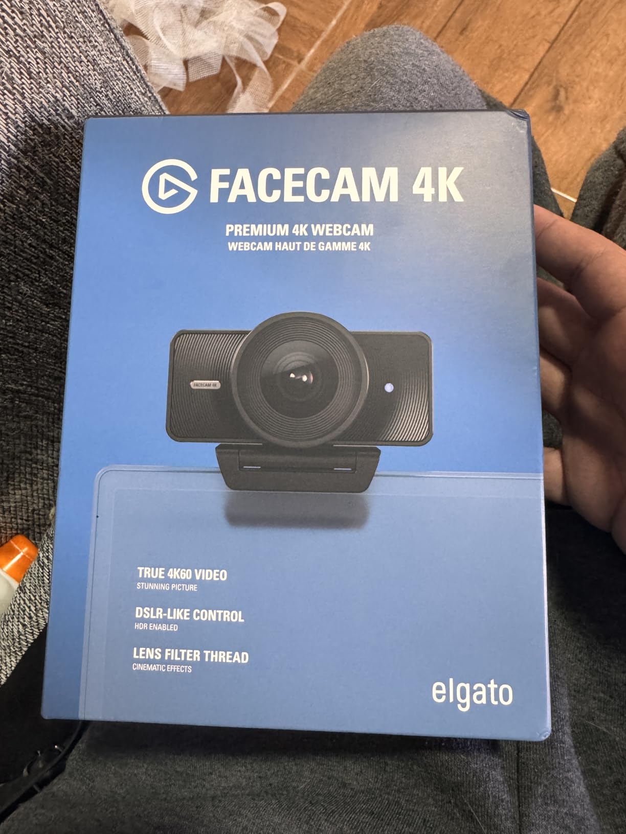 Elgato Facecam MK.2 - Premium Full HD 1080p Webcam for Streaming, Gaming, Video Calls, Recording, HDR Enabled, Sony Sensor, PTZ Control - Works with OBS, Zoom, Teams, and More, for PC/Mac Customer Review Elgato Facecam MK.2 - Premium Full HD 1080p Webcam for Streaming, Gaming, Video Calls, Recording, HDR Enabled, Sony Sensor, PTZ Control - Works with OBS, Zoom, Teams, and More, for PC/Mac - Customer Photo 1