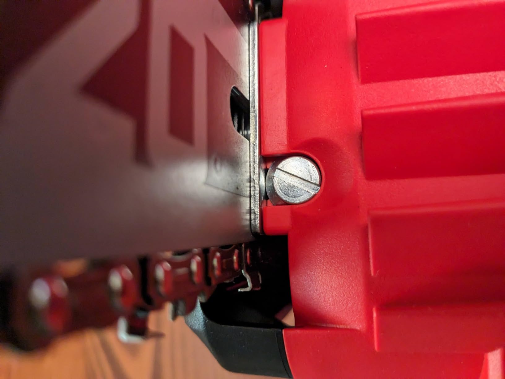 CRAFTSMAN V20 RP Cordless Chainsaw, Powerful and Lightweight, 12 Inch, 5Ah Battery and Charger Included (CMCCS630P1) Customer Review CRAFTSMAN V20 RP Cordless Chainsaw, Powerful and Lightweight, 12 Inch, 5Ah Battery and Charger Included (CMCCS630P1) - Customer Photo 4