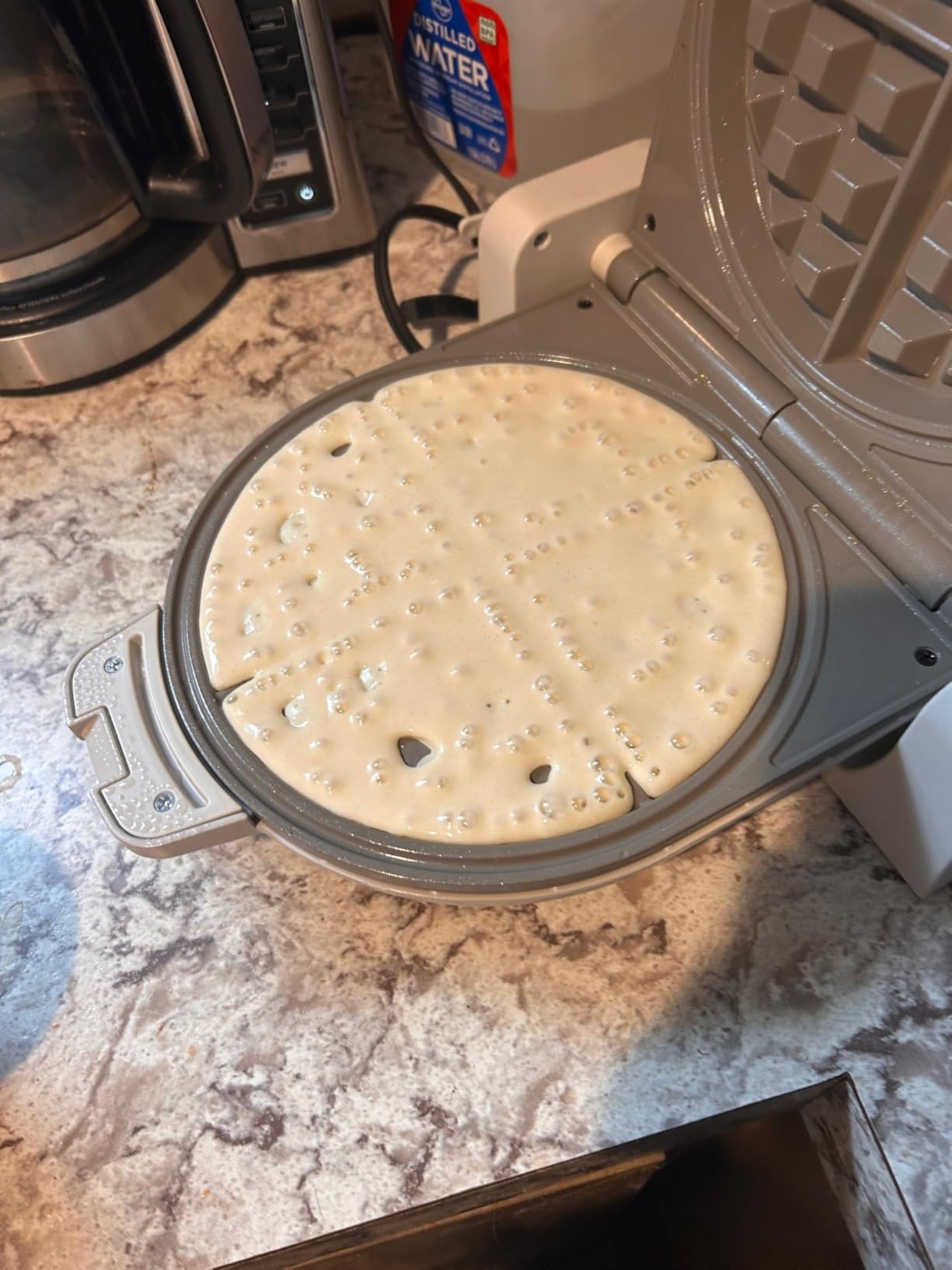 bella Flip-n-Store Waffle Maker with EverGood Ceramic Nonstick Coating, Fits-anywhere Kitchenware, Power Indicator Light, Cool Touch Handle & Cord Wrap, 7 bella Flip-n-Store Waffle Maker with EverGood Ceramic Nonstick Coating, Fits-anywhere Kitchenware, Power Indicator Light, Cool Touch Handle & Cord Wrap, 7