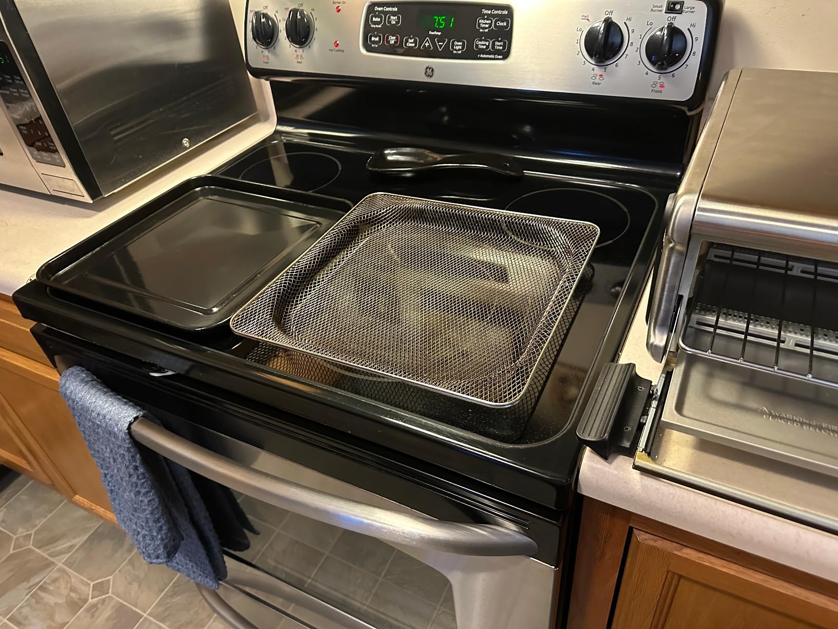 Ninja Air Fryer Toaster Oven Combo | 8-in-1 Functionality | Flip Up & Away for Storage Space Customer Review Ninja Air Fryer Toaster Oven Combo | 8-in-1 Functionality | Flip Up & Away for Storage Space - Customer Photo 2