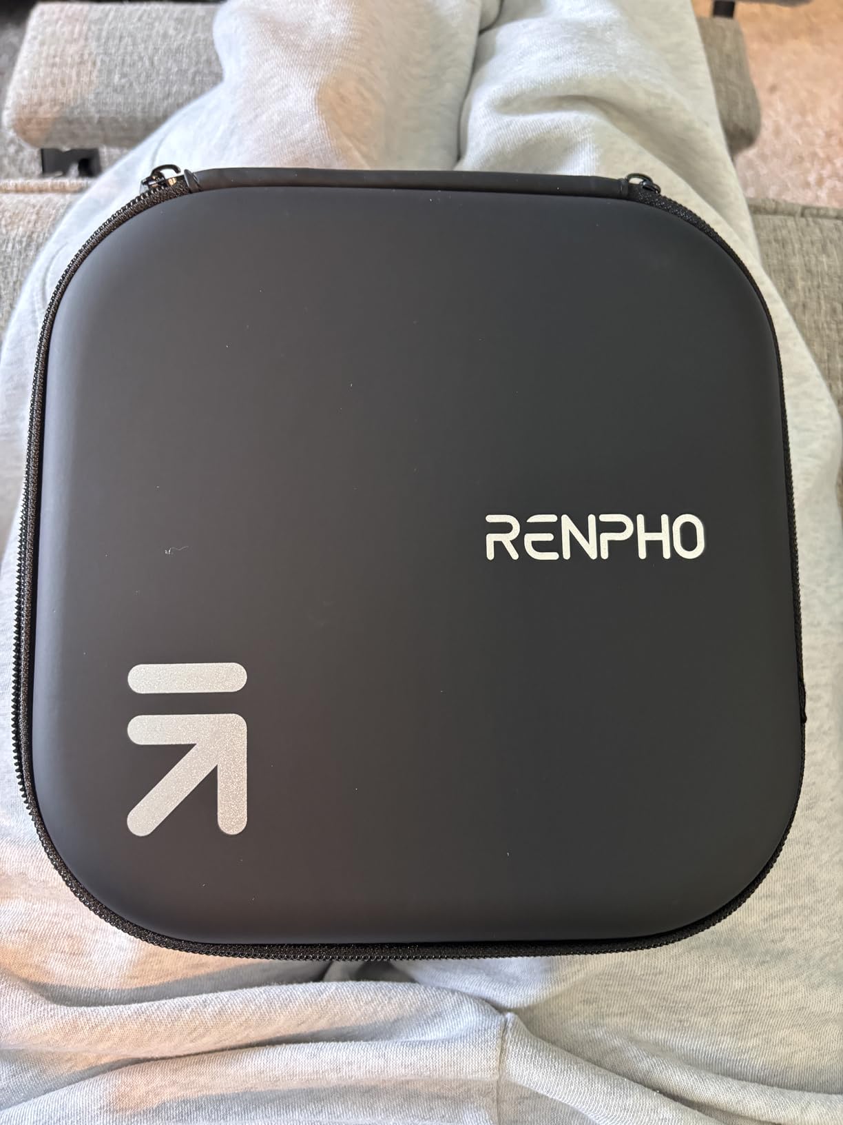 RENPHO Mini Thermal Massage Gun with Heat, Portable Deep Tissue Percussion Massager with 4 Heads for Neck & Back Comfort, Ultra-Quiet Operation for Home, Office & Travel, Includes Compact Carry Case Customer Review RENPHO Mini Thermal Massage Gun with Heat, Portable Deep Tissue Percussion Massager with 4 Heads for Neck & Back Comfort, Ultra-Quiet Operation for Home, Office & Travel, Includes Compact Carry Case - Customer Photo 2