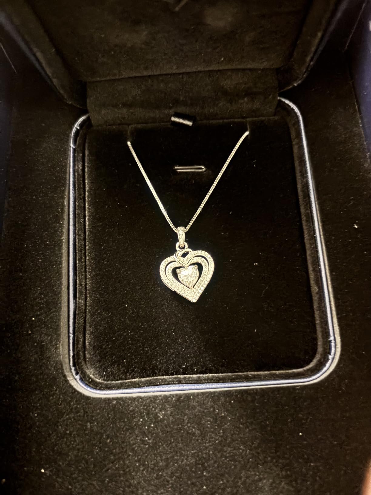 InfinityLove Heart Pendant Necklaces for Women, 2-5 Carat Moissanite Heart Necklace, Anniversary Birthday Christmas Valentine Engagements Mothers Day Jewelry for Wife Her Girlfriend Mom Daughter - Customer Photo 1