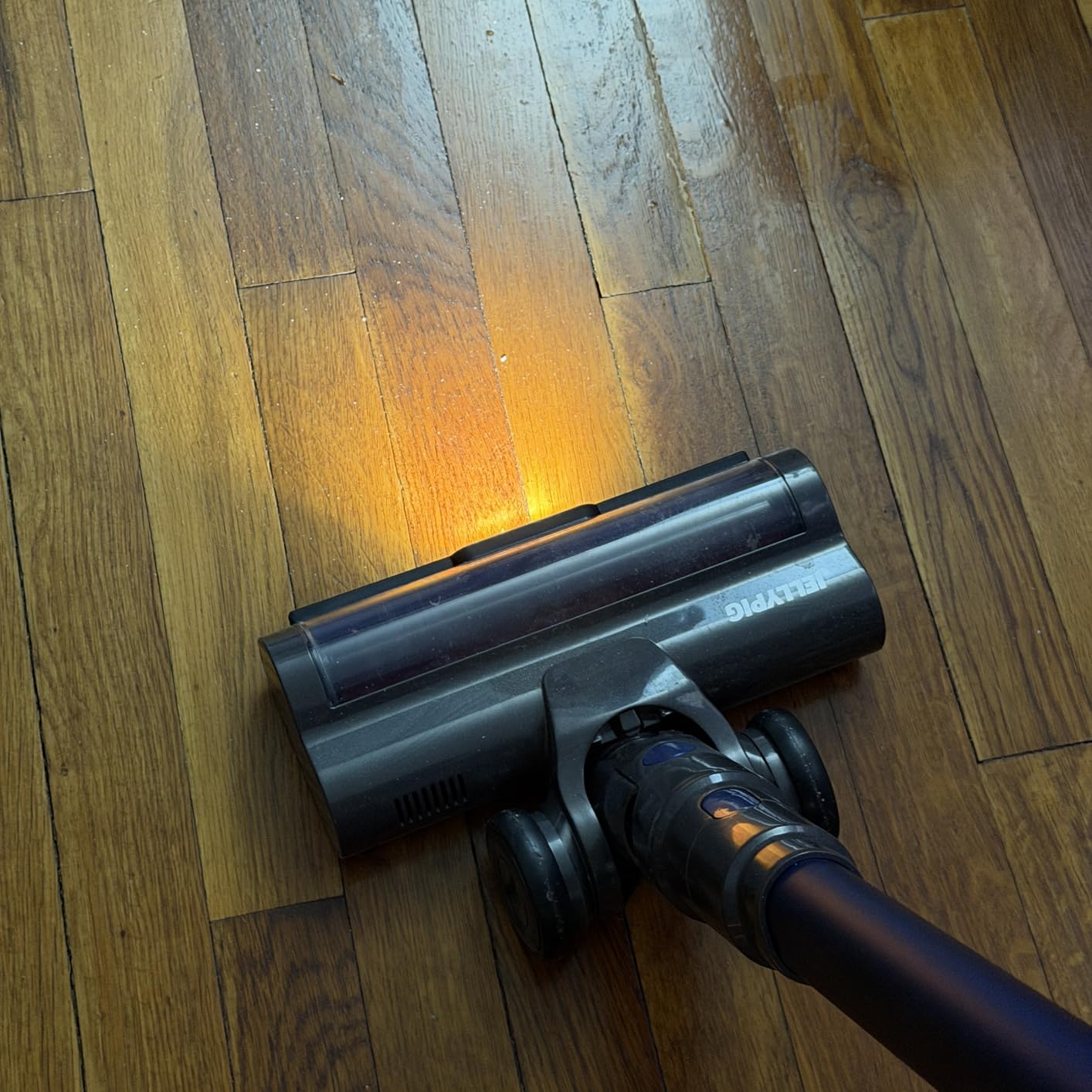 Cordless Vacuum Cleaner, Upgraded 650W 55KPA 70Mins Cordless Stick Vacuum Cleaner with Self-Standing and Touch Screen, Anti-tangle Wireless Vacuum for Home/Pet Hair/Carpets/Floors - Customer Photo 1