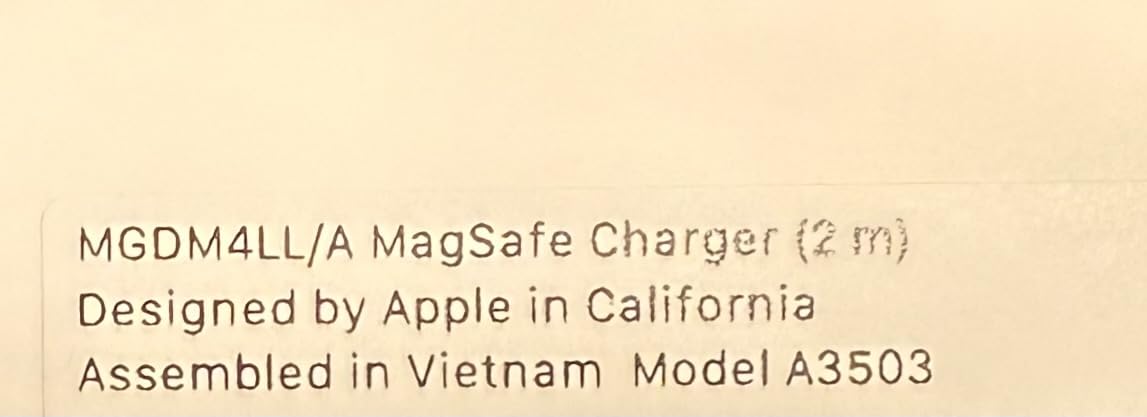 Apple MagSafe Charger (2 m): Wireless Charger with Fast-Charging Capability Customer Review Apple MagSafe Charger (2 m): Wireless Charger with Fast-Charging Capability - Customer Photo 3