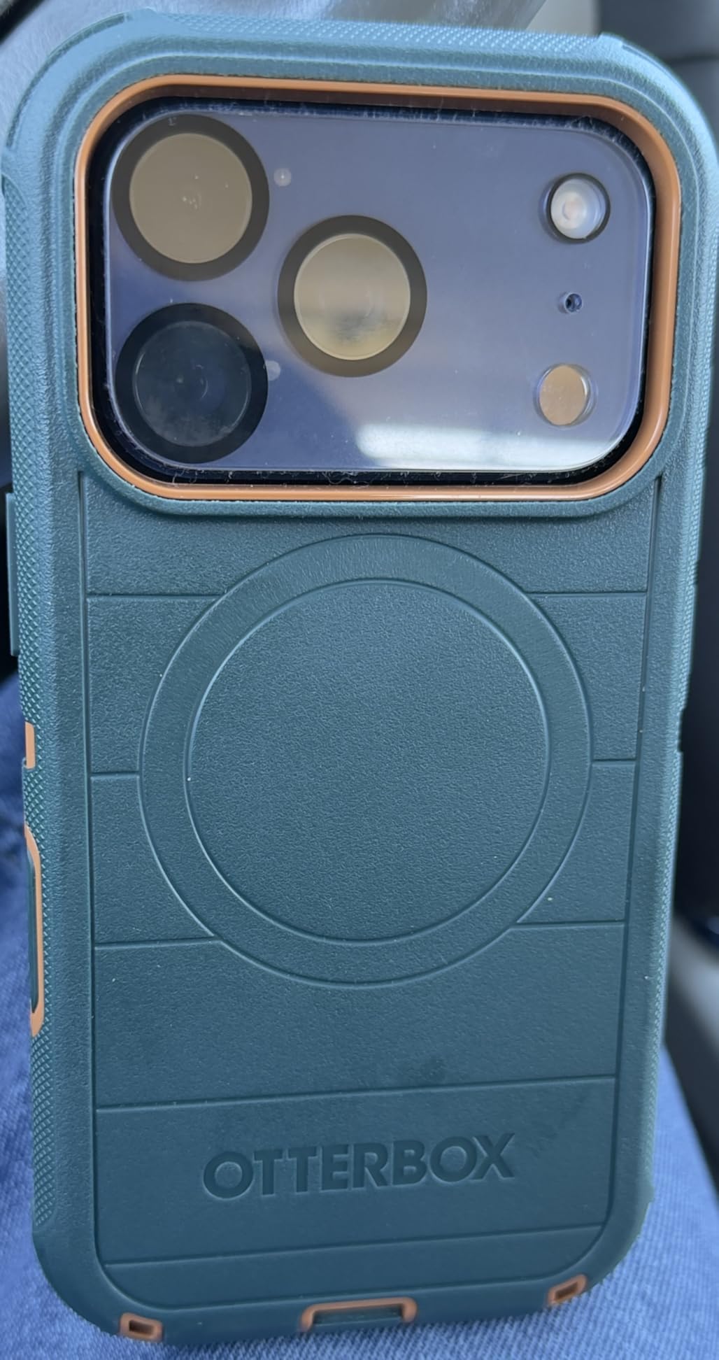 OtterBox iPhone 17 Pro Max Defender Pro Series Case - Black - Tough, Rugged & Durable iPhone Case, Snaps on MagSafe Customer Review OtterBox iPhone 17 Pro Max Defender Pro Series Case - Black - Tough, Rugged & Durable iPhone Case, Snaps on MagSafe - Customer Photo 2